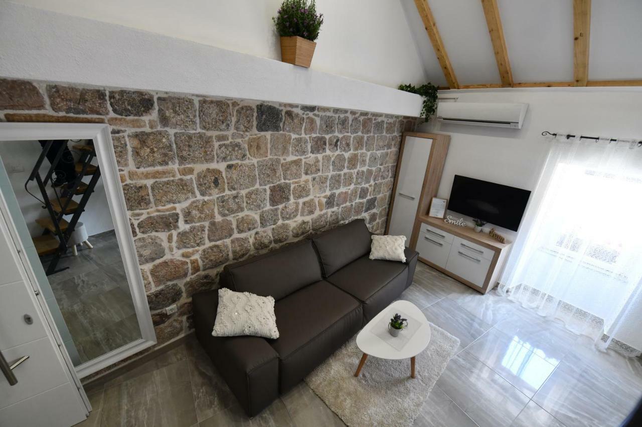 Apartment Lavanda Sinj Exterior photo